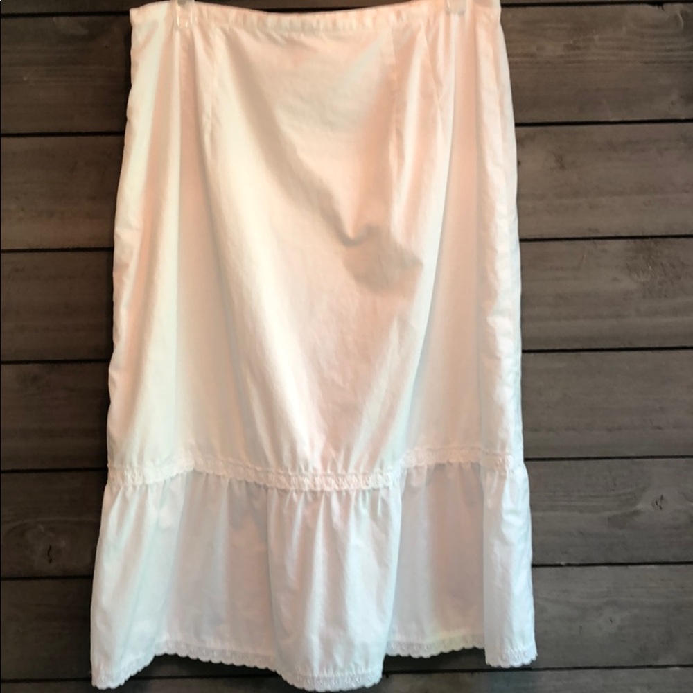 Crisp White Cotton Skirt